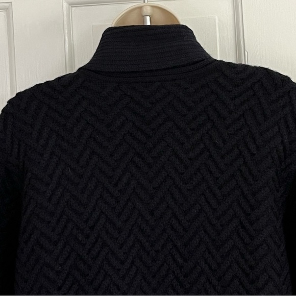Talbots Navy Cable Knit Cardigan Sweater Chunky Oblong Wooden Buttons S - Picture 8 of 14